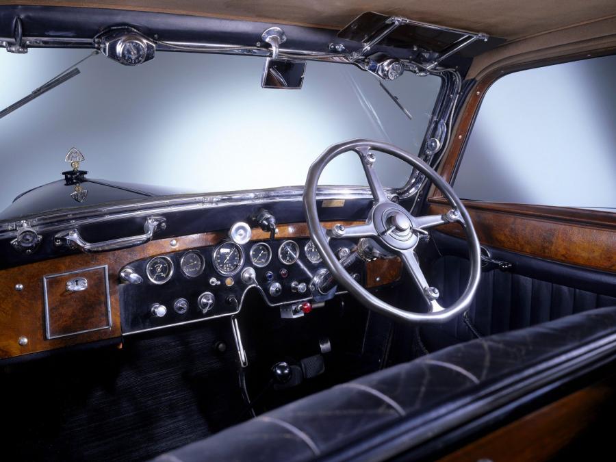 Торпедо Maybach Zeppelin DS7 Luxury Limousine 1928 года  (фото 3 из 5)